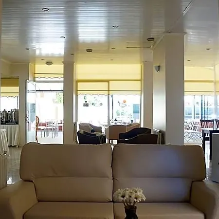 Marine Ayvalı
