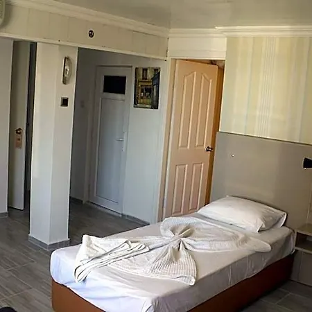 Marine Hotel Ayvalı